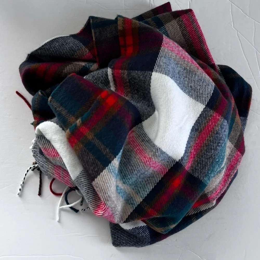 EUC J Crew Cabincore Juniper White Plaid Scarf